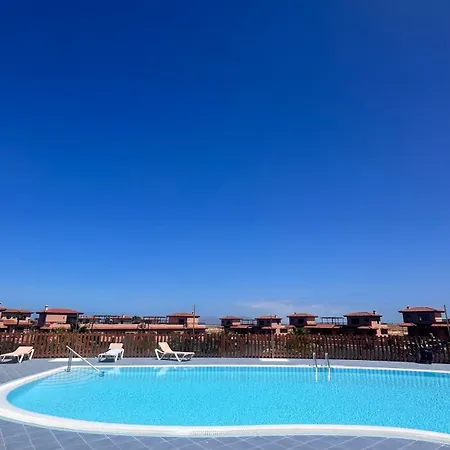 Fuerte Wave House בית נופש *